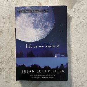 Life As We Knew It by Susan Beth Pfeffer - Paperback Book